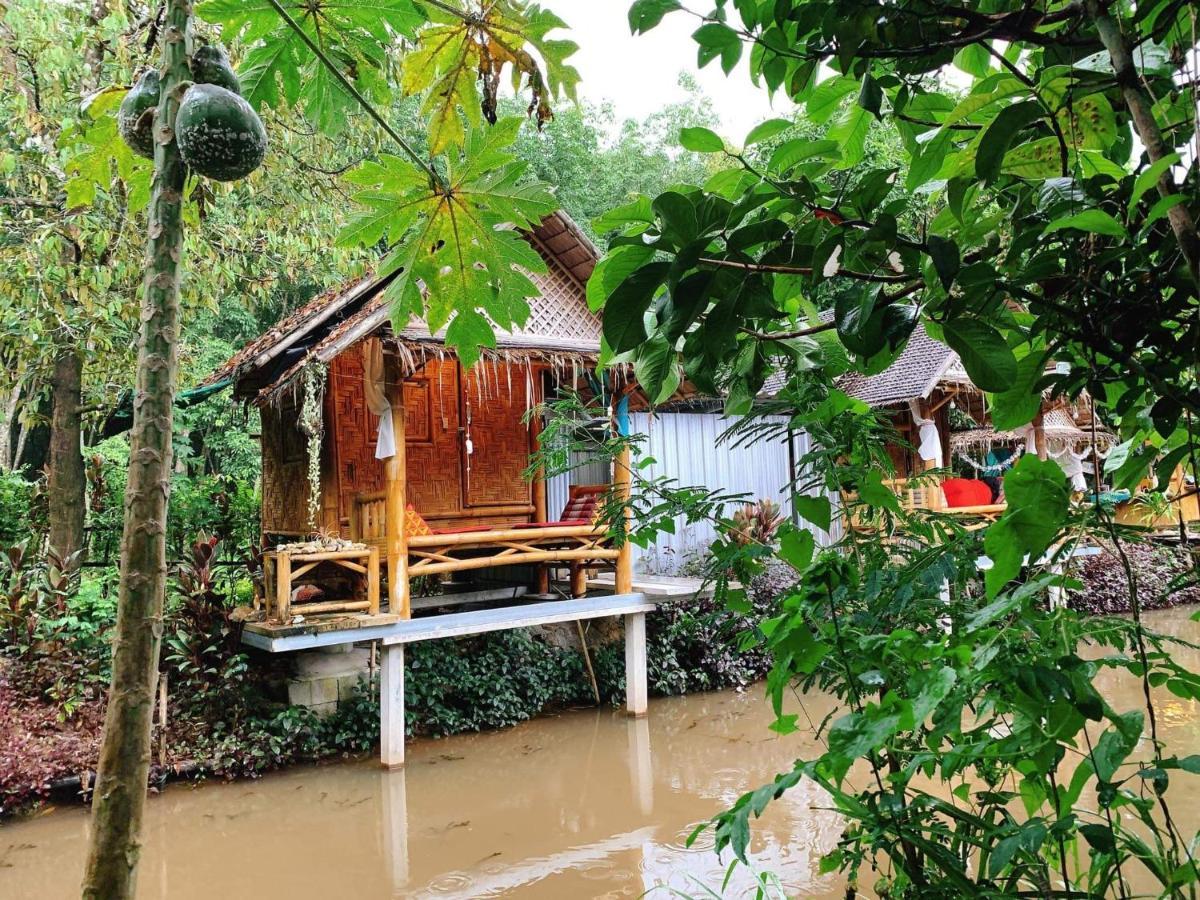 Nakhon Si Ban Na Homestay Nakhon Si Thammarat Esterno foto