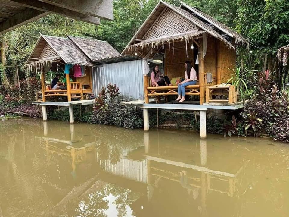 Nakhon Si Ban Na Homestay Nakhon Si Thammarat Esterno foto